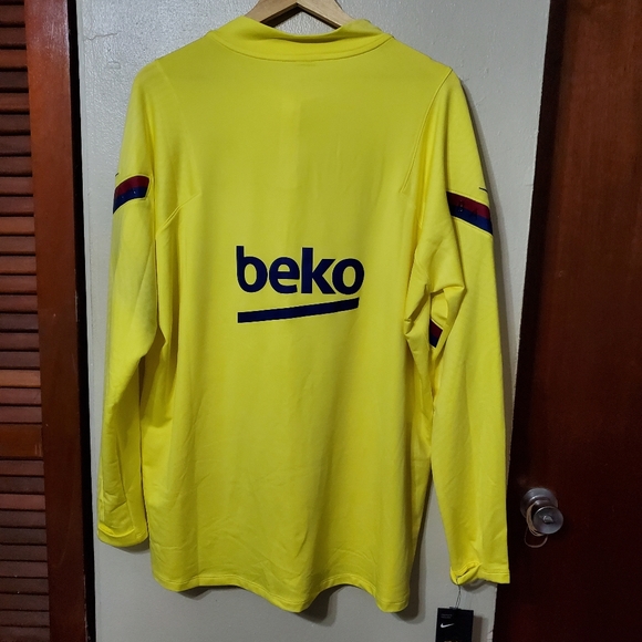 ON HOLD. Nike Barcelona soccer drill top - Picture 3 of 8